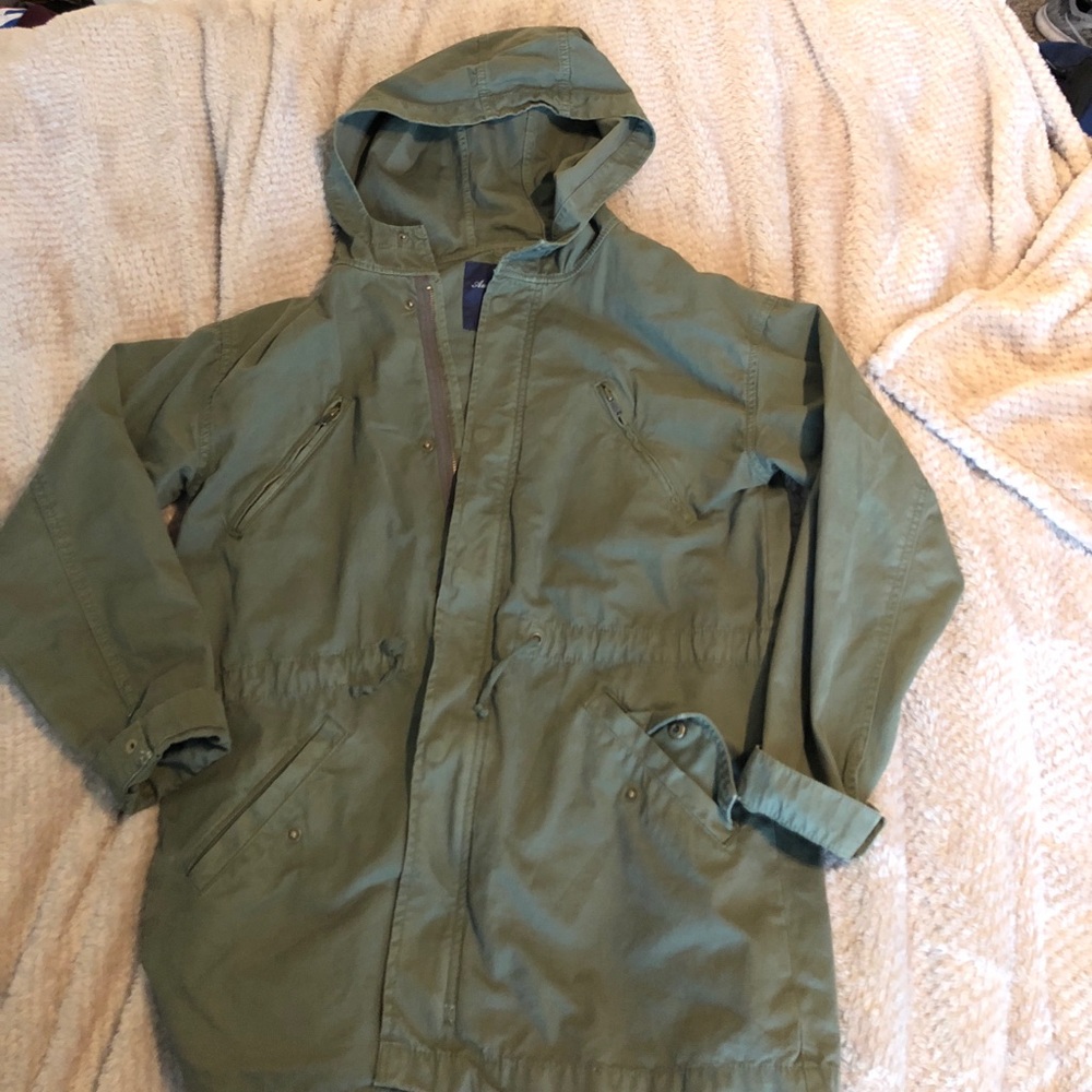 BASICALLY NEW Army green American Eagle jacket!